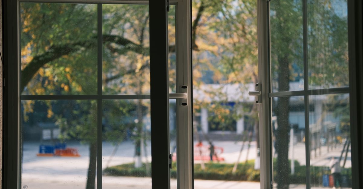 Best Practices for Seasonal Maintenance of Double Glazing